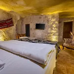 Lubberona Cave Cappadocia * Nar