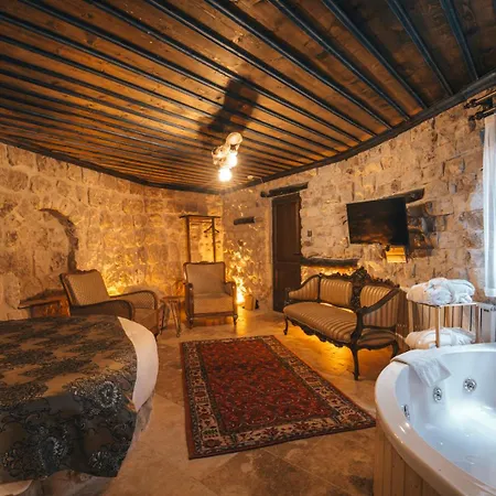 Lubberona Cave Cappadocia * Nar