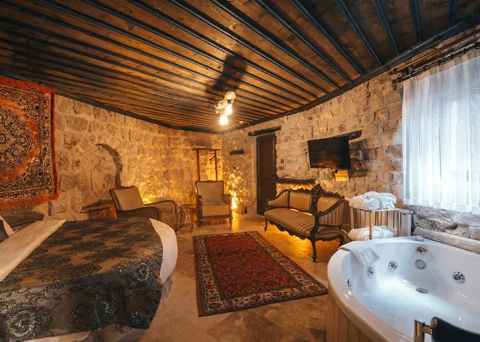 Lubberona Cave Cappadocia * Nar