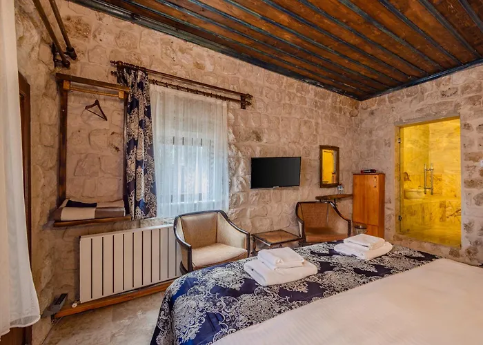 Lubberona Cave Cappadocia * Nar